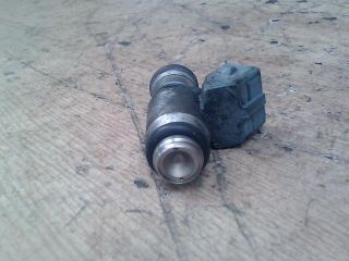 bontott VW POLO CLASSIC Porlasztó (1 db)