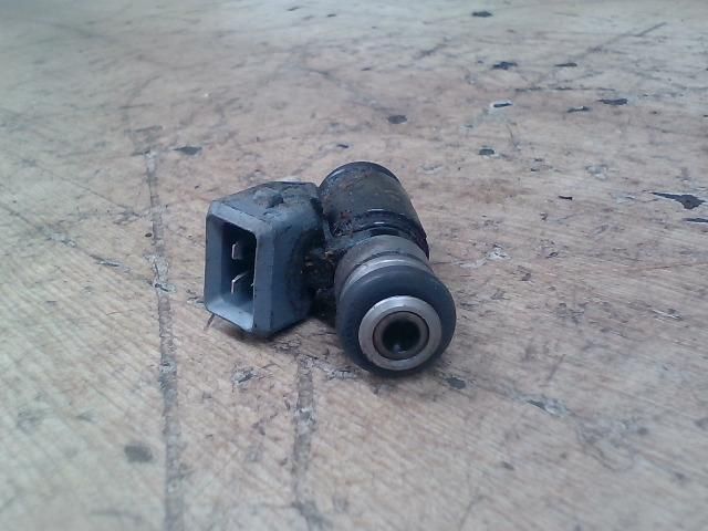 bontott VW POLO CLASSIC Porlasztó (1 db)