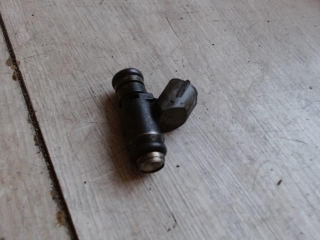 bontott VW POLO CLASSIC Porlasztó (1 db)