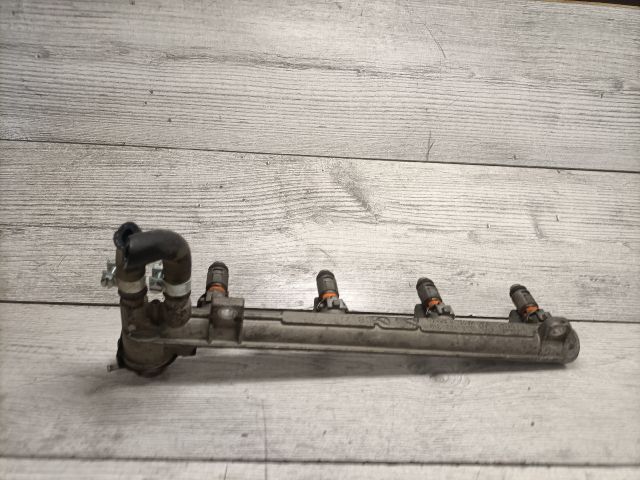 bontott VW POLO CLASSIC Porlasztó Sor / Híd