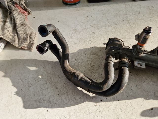 bontott VW POLO CLASSIC Porlasztó Sor / Híd