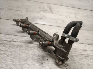 bontott VW POLO CLASSIC Porlasztó Sor / Híd