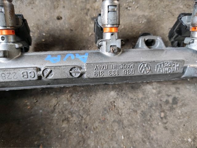 bontott VW POLO CLASSIC Porlasztó Sor / Híd