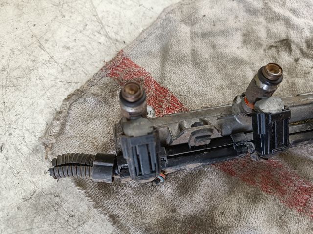 bontott VW POLO CLASSIC Porlasztó Sor / Híd