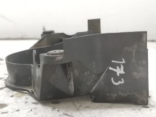 bontott VW POLO CLASSIC Alsó Vezérlés Burkolat