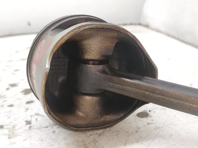 bontott VW POLO CLASSIC Dugattyú és Hajtókar