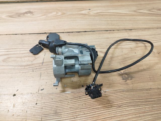 bontott VW POLO CLASSIC Gyújtáskapcsoló