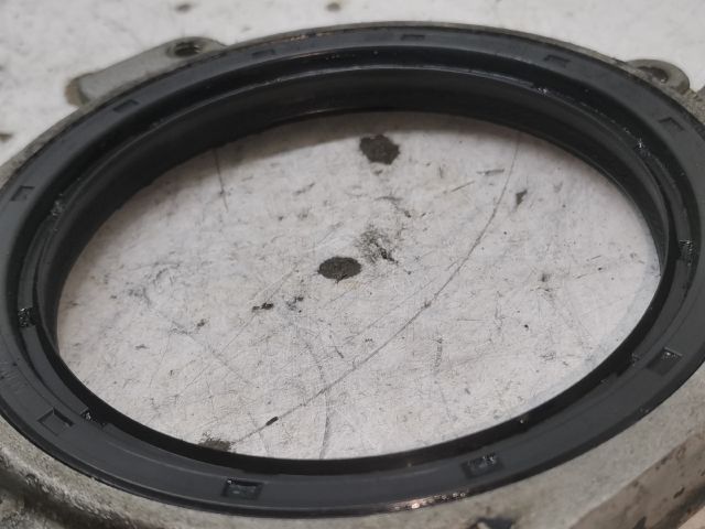 bontott VW POLO CLASSIC Hátsó Főtengely Szimmeringház