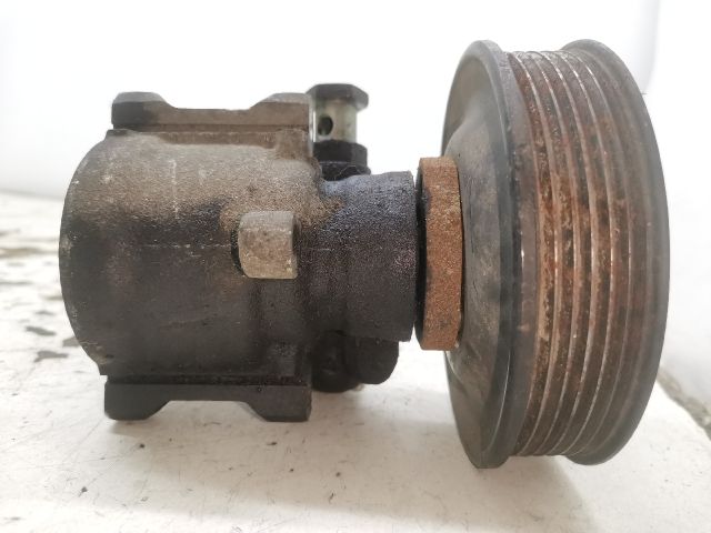 bontott VW POLO CLASSIC Kormányszervó Motor (Hidraulikus)