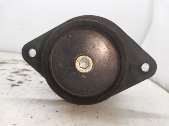 bontott VW POLO CLASSIC Motor Tartó Bak (Fém)