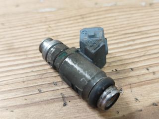 bontott VW POLO CLASSIC Porlasztó (1 db)