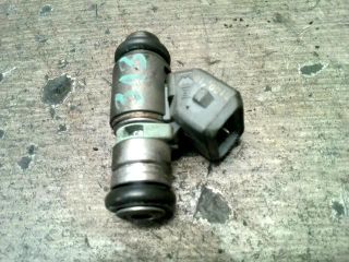 bontott VW POLO CLASSIC Porlasztó (1 db)