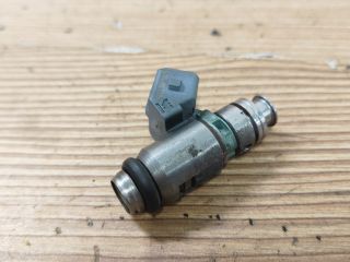 bontott VW POLO CLASSIC Porlasztó (1 db)