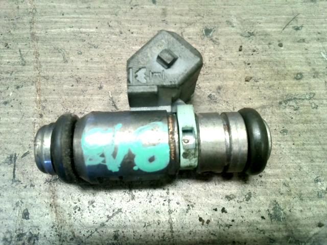 bontott VW POLO CLASSIC Porlasztó (1 db)