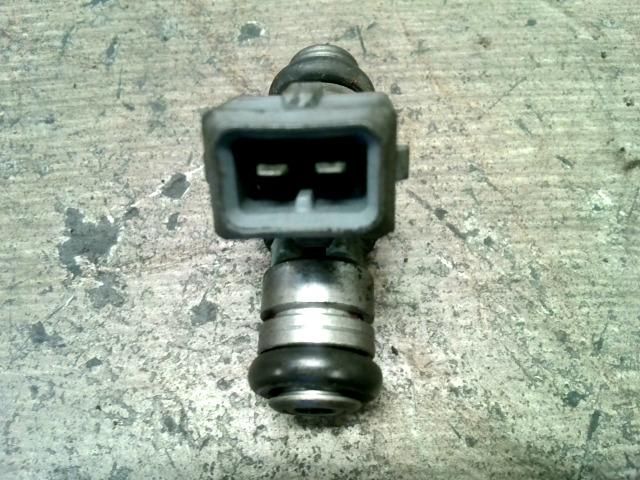 bontott VW POLO CLASSIC Porlasztó (1 db)