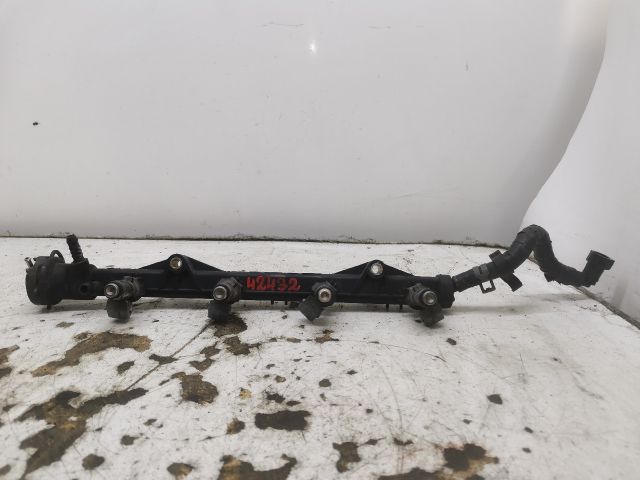 bontott VW POLO CLASSIC Porlasztó Sor / Híd