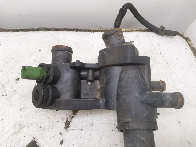 bontott VW POLO CLASSIC Termosztátház Csővel