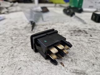 bontott VW POLO CLASSIC Ablakemelő Kapcsoló (Pozíciófüggetlen)