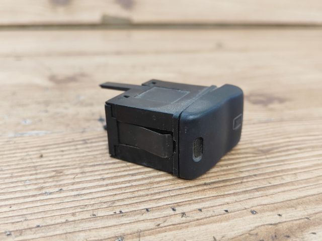 bontott VW POLO CLASSIC Ablakfűtés Kapcsoló