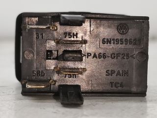 bontott VW POLO CLASSIC Ablakfűtés Kapcsoló