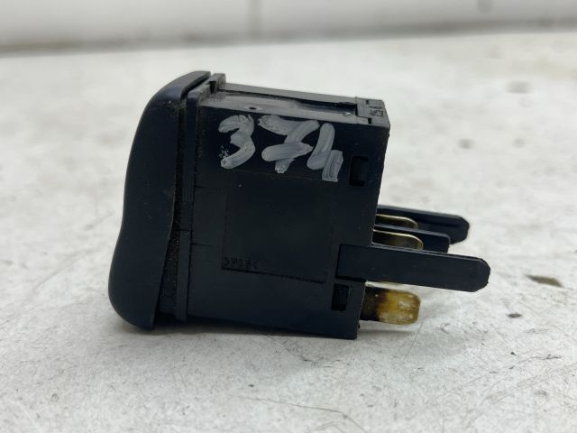 bontott VW POLO CLASSIC Ablakfűtés Kapcsoló