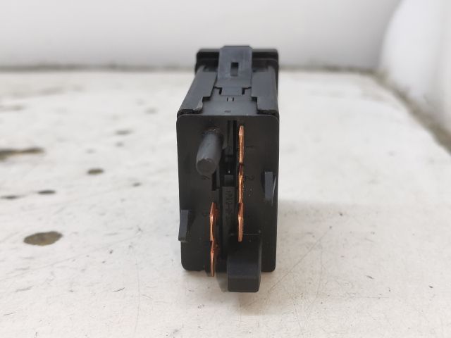 bontott VW POLO CLASSIC Ablakfűtés Kapcsoló