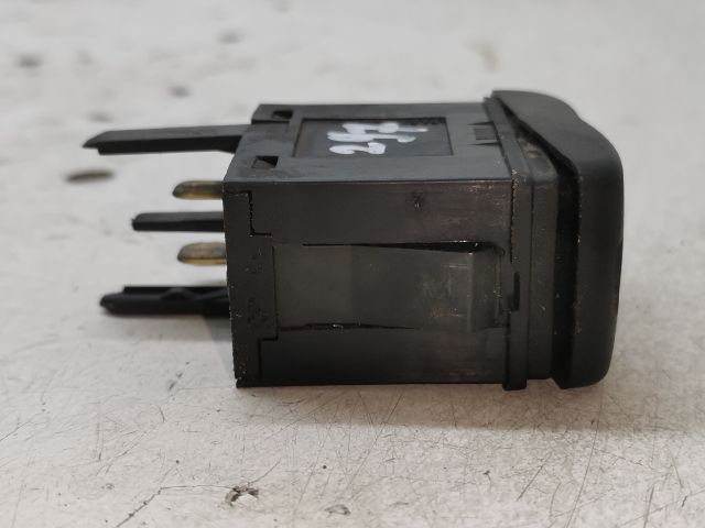 bontott VW POLO CLASSIC Ablakfűtés Kapcsoló