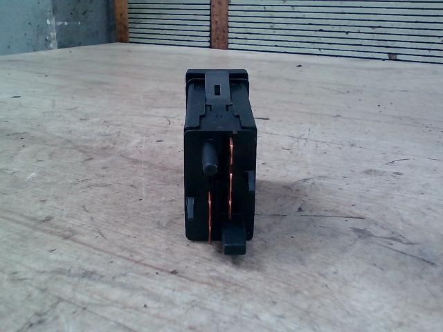 bontott VW POLO CLASSIC Ablakfűtés Kapcsoló