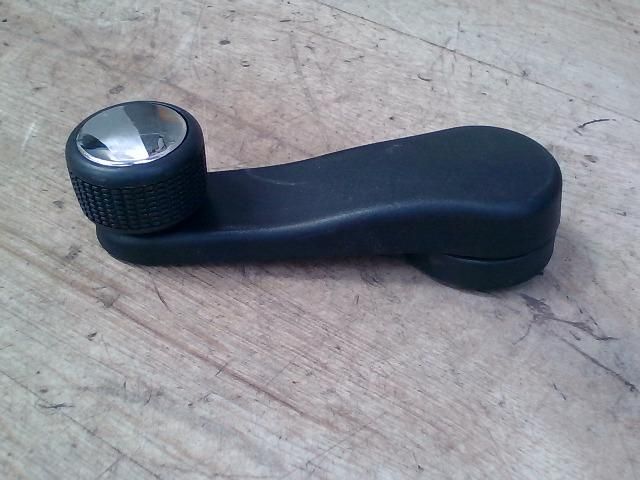 bontott VW POLO CLASSIC Ablaktekerő Kar (Pozíciófüggetlen)