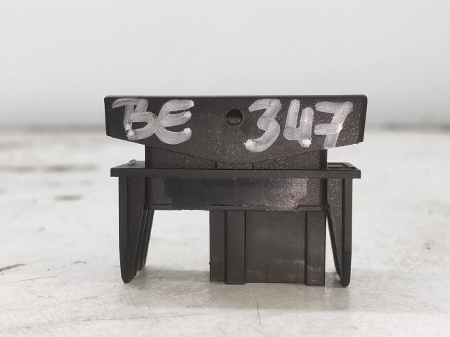 bontott VW POLO CLASSIC Bal első Ablakemelő Kapcsoló