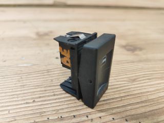 bontott VW POLO CLASSIC Bal első Ablakemelő Kapcsoló