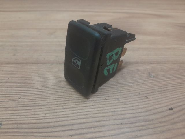 bontott VW POLO CLASSIC Bal első Ablakemelő Kapcsoló