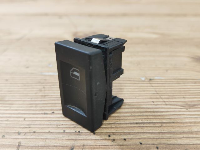 bontott VW POLO CLASSIC Bal első Ablakemelő Kapcsoló