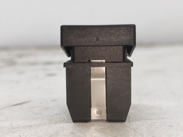 bontott VW POLO CLASSIC Bal első Ablakemelő Kapcsoló