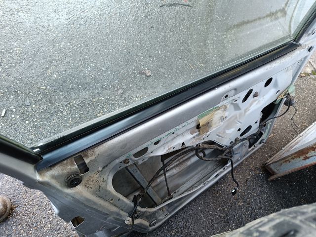 bontott VW POLO CLASSIC Bal első Ajtó (Részeivel)