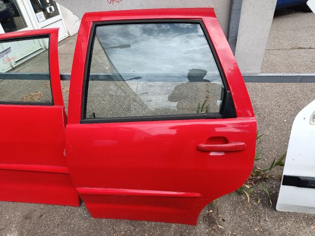 bontott VW POLO CLASSIC Bal hátsó Ajtó (Részeivel)