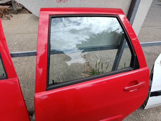 bontott VW POLO CLASSIC Bal hátsó Ajtó (Részeivel)