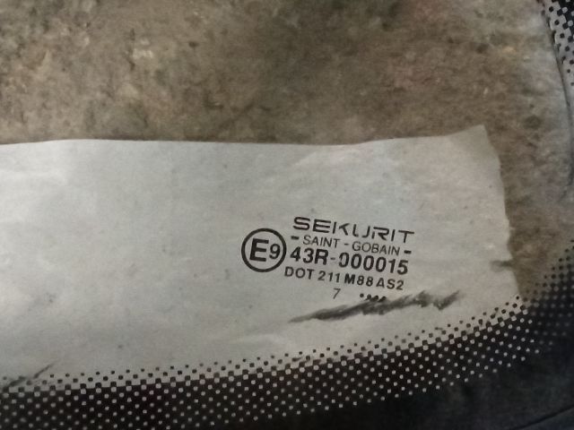 bontott VW POLO CLASSIC Bal hátsó Fixüveg (Ajtóban)