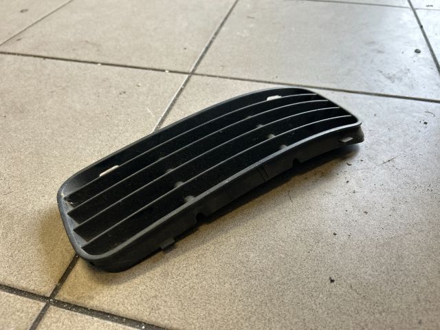 bontott VW POLO CLASSIC Bal Ködlámpa Rács