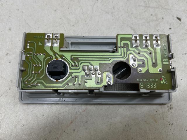 bontott VW POLO CLASSIC Beltér Világítás Első