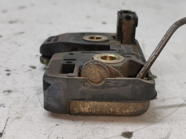 bontott VW POLO CLASSIC Csomagtérajtó Zárszerkezet