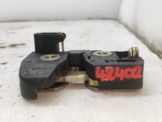 bontott VW POLO CLASSIC Csomagtérajtó Zárszerkezet