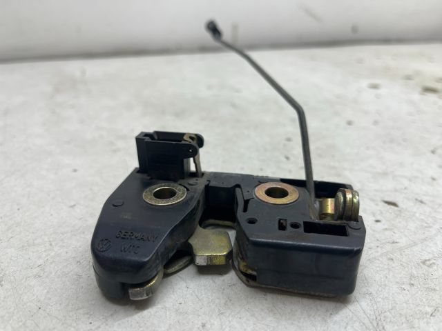 bontott VW POLO CLASSIC Csomagtérajtó Zárszerkezet