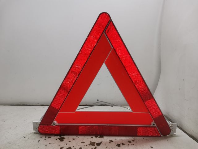 bontott VW POLO CLASSIC Elakadásjelző Háromszög