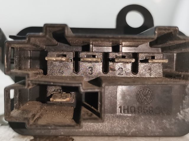 bontott VW POLO CLASSIC Előtét Ellenállás Fűtőmotor