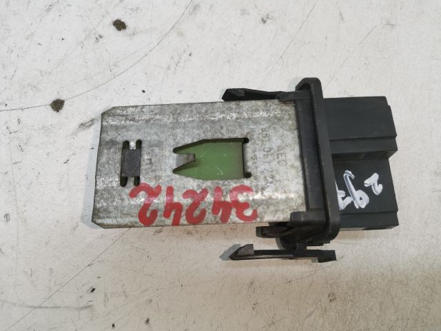 bontott VW POLO CLASSIC Előtét Ellenállás Fűtőmotor