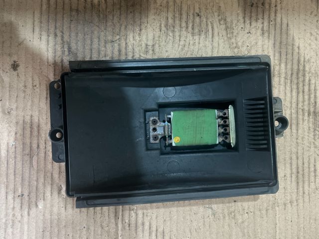 bontott VW POLO CLASSIC Előtét Ellenállás Fűtőmotor