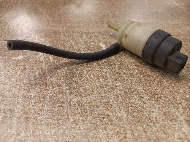 bontott VW POLO CLASSIC Első Ablakmosó Szivattyú