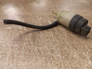 bontott VW POLO CLASSIC Első Ablakmosó Szivattyú