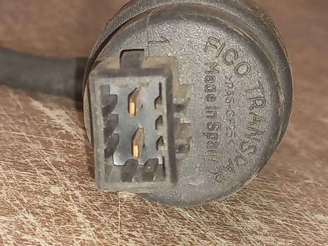 bontott VW POLO CLASSIC Első Ablakmosó Szivattyú